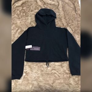 NWT aritzia the contestant Ola hoodie XXS black